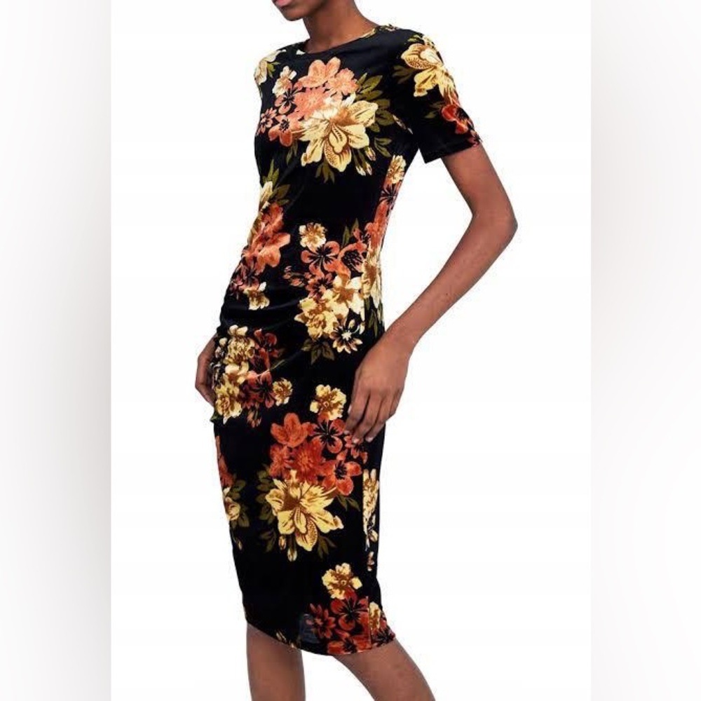 ZARA Trafaluc Velvet Floral Short Sleeve Bodycon Dress Size Small